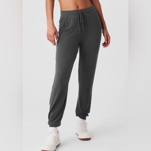 SALE Alo Yoga Soho Sweatpants Anthracite Small
